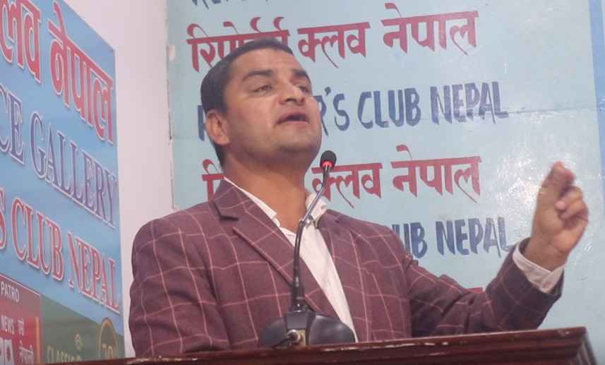 ओली प्रधानमन्त्री बन्न योग्य रहनुभएन, नेकपाले अर्को व्यक्तिलाई प्रधानमन्त्री बनाओस् : प्रदीप पौडेल