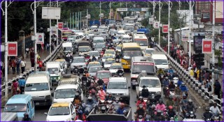 अब गाउँगाउँमा कोरोना : सार्वजनिक सवारीले पुरै सिटमा यात्रु बोक्न पाउने