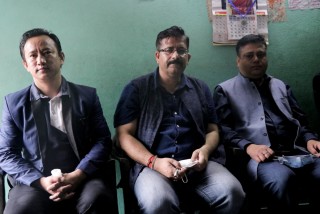 स्वास्थ्यकर्मीमाथि भइरहेको  दूर्व्यवहारविरूद्ध  तरुणदलको गम्भिर ध्यानाकर्षण