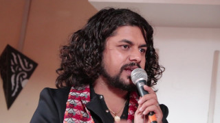 श्रीमतीको लागि तीजको व्रत बसे प्रमोद खरेल