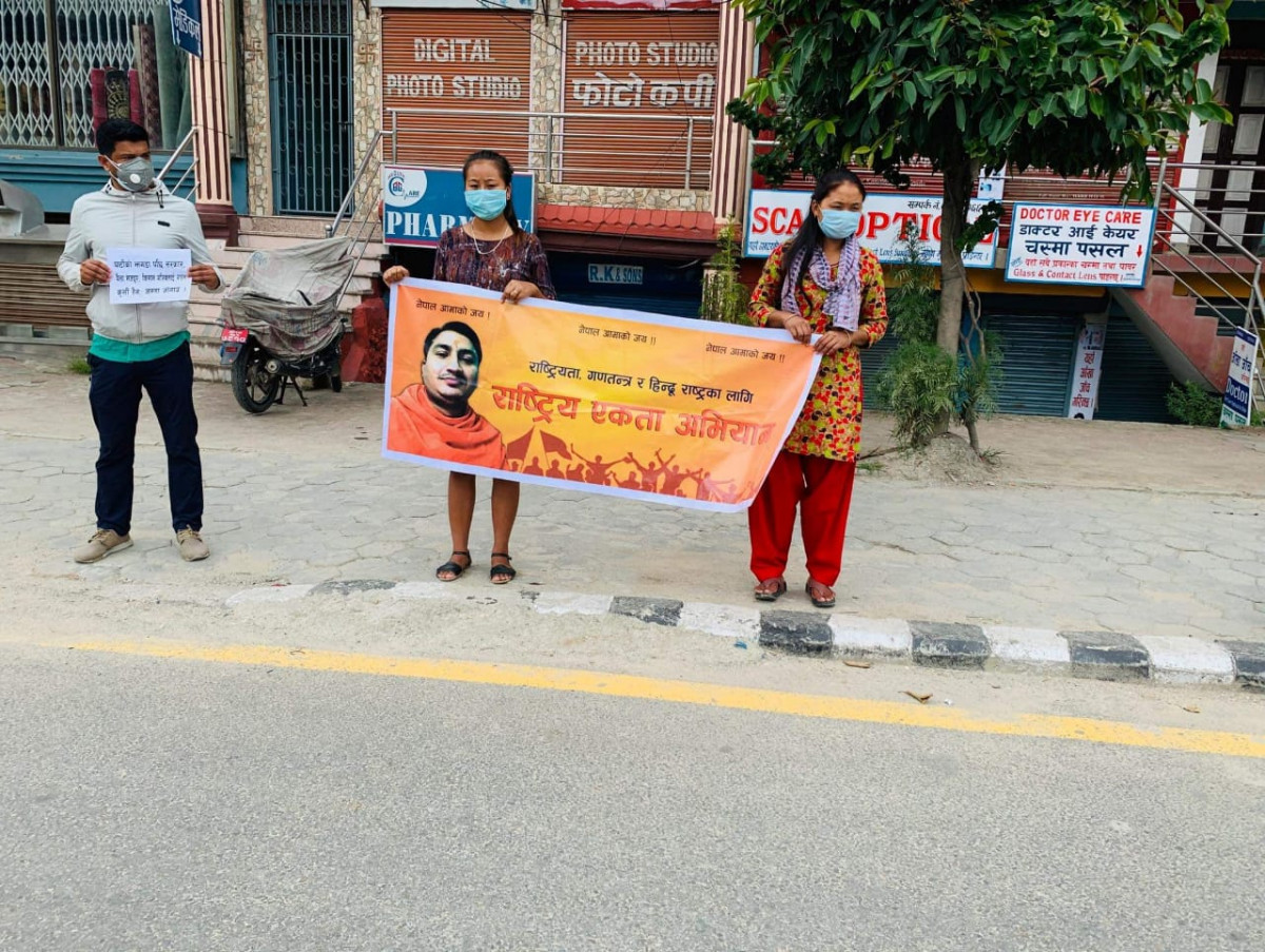 '१२ किलो चामलले ६ महिना कसरी टार्ने सरकार'