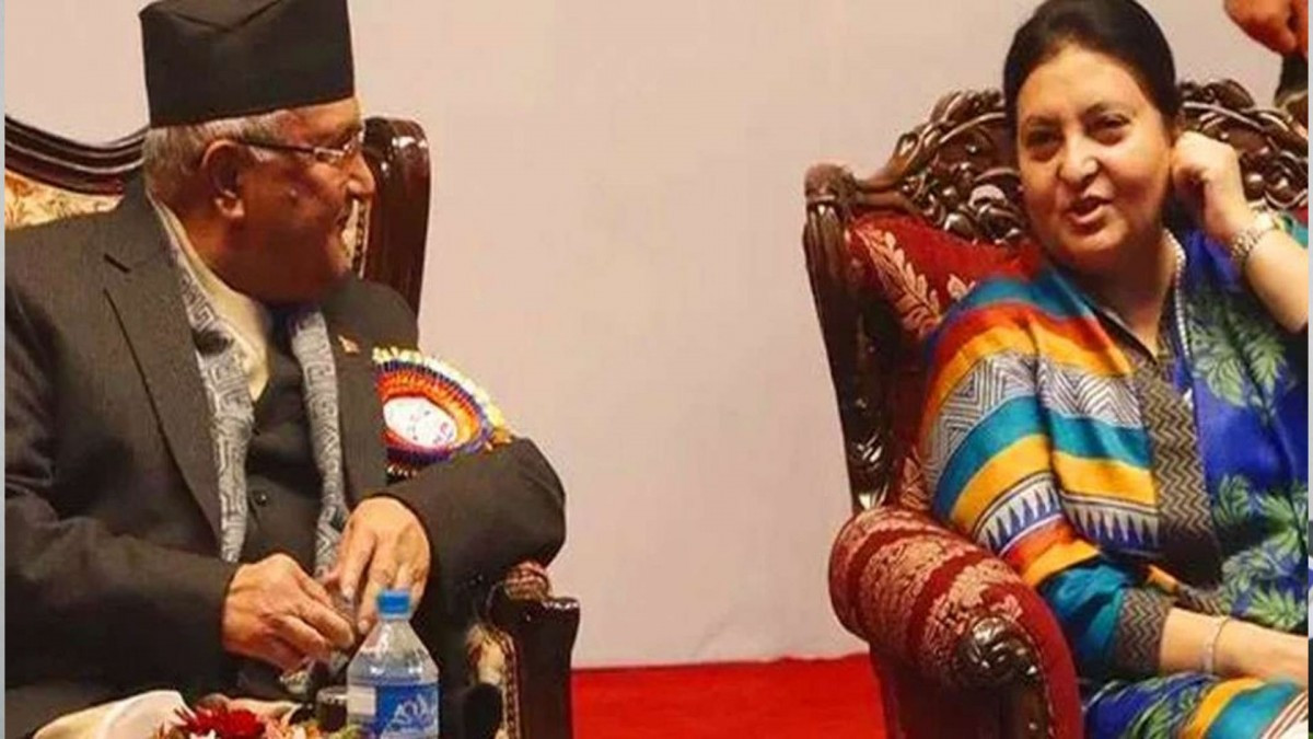 राती राती दुई घण्टा राष्ट्रपतिलाई भेटेर फर्किए प्रधानमन्त्री ओली