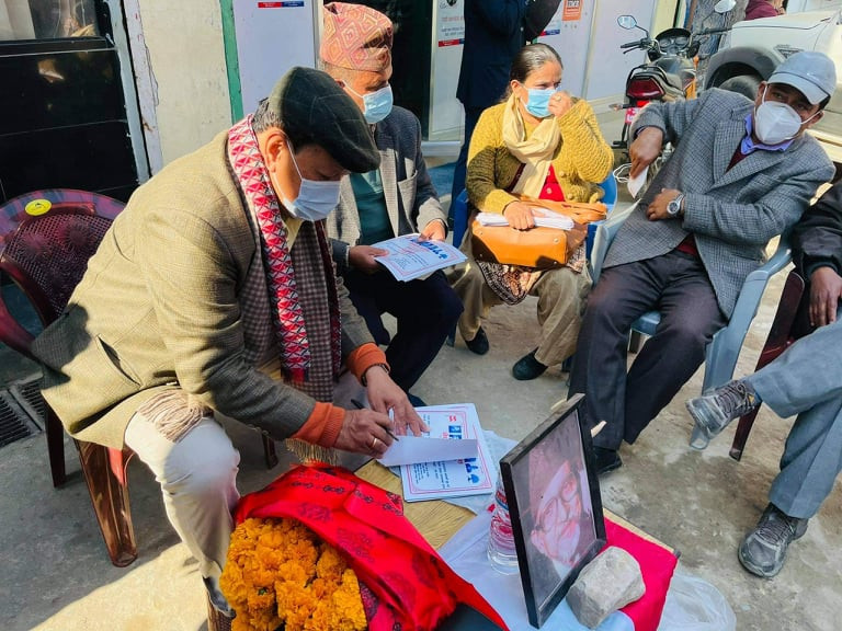 गोरखामा पूर्वमन्त्री बस्नेतको अगुवाइमा ५३ जनाले गरे रक्तदान