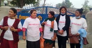 केपी ओलीलाई सुनाउने गरी ‘निर्मला पन्तको बलात्कारी खै ?’ भन्ने ६ अधिकारकर्मीहरू पक्राउ