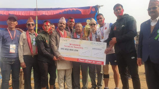 भलिबलको उपाधि आर्मीलाई, कांग्रेस नेता खड्काले दिए विजेतालाई पुरस्कार 
