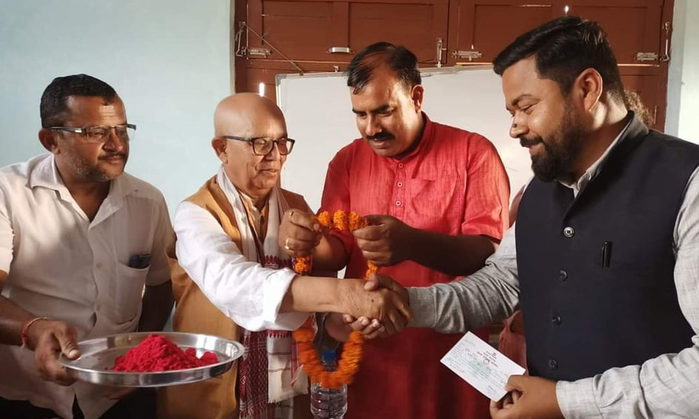 पत्रकार सुरेश यादव कांग्रेसमा प्रवेश, आनन्द ढुंगानाले गरे  पार्टीमा स्वागत