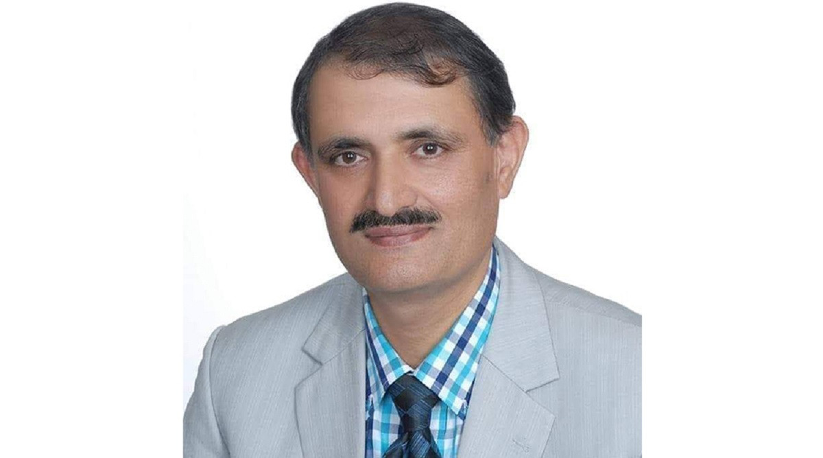 प्रेम ओलेले मुख छाडेका युवराज अधिकारी निलम्बित, झलनाथका घरमा खैलाबैला  