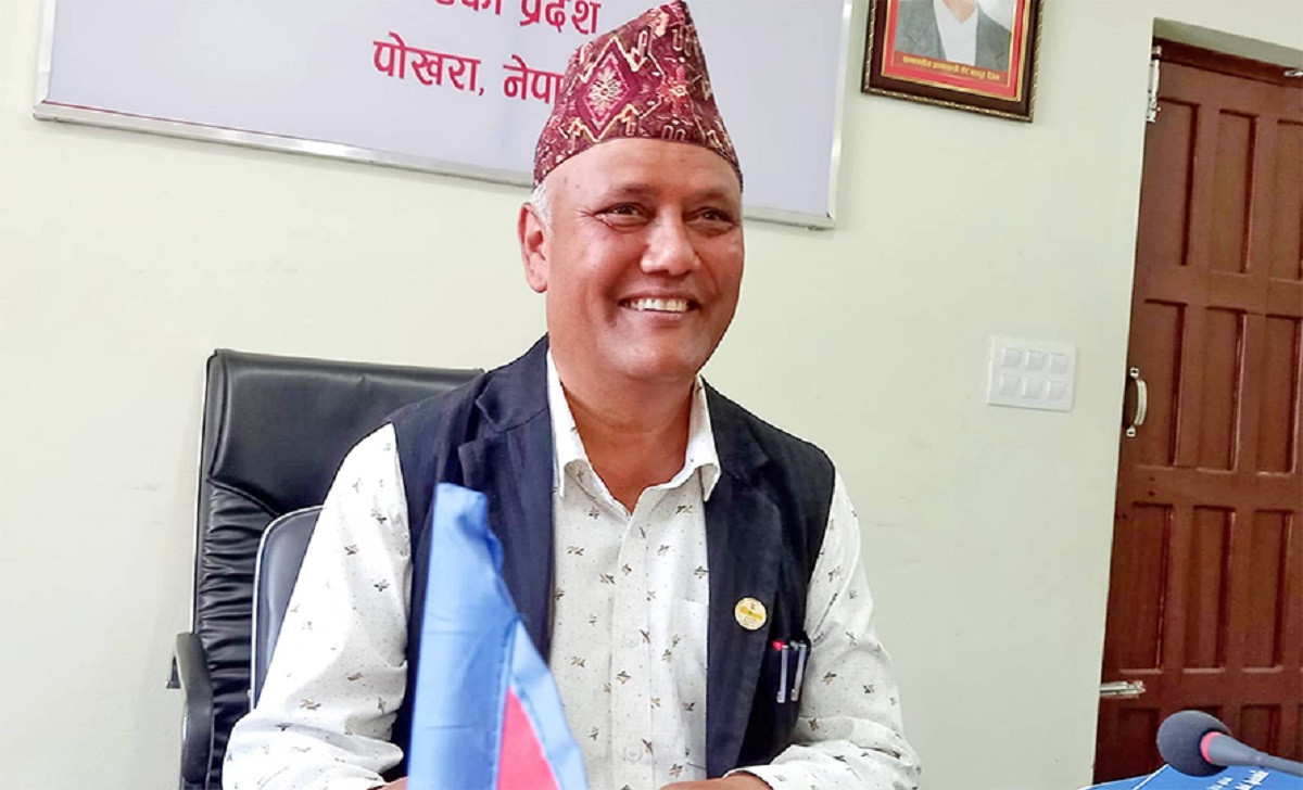 गण्डकी प्रदेशमा कांग्रेसबाट मन्त्री भएका खड्का बर्खास्त, के हो कारण? 