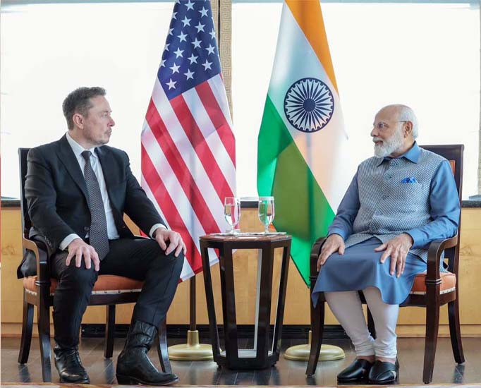 अमेरिका पुगेका मोदीलाई एलन मस्कले भने म तपाइको फ्यान हुँ