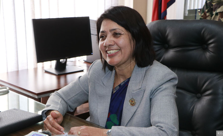 सेनाबारे आफ्नै बोली विमलाका लागि भारी, आफूले संख्या घटाउन नभनेको प्रस्टोक्ति