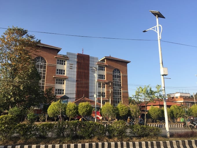 प्रहरीलाई चक्मा दिँदै काठमाडौं जिल्ला अदालतबाटै थुनुवा फरार