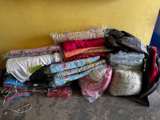 भन्सार छलेर ल्याएको कपडा प्रहरी नियन्त्रणमा
