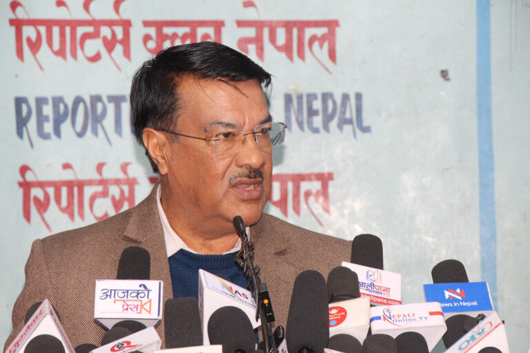 सामाजिक सञ्जाल बन्द गराउनु गलत हो, सरकारको शैली व्यवहारिक छैनः कांग्रेस नेता विश्वकर्मा