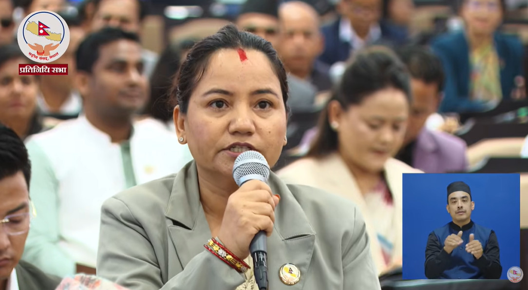 गणेश नेपालीको आत्मदाह घटनाप्रति थापाको प्रश्न : ‘नागरिकले आफ्नै शरीरमा आगो लगाउनुपर्ने अवस्था किन आयो ?’