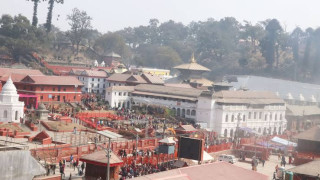 भोटेकोशी बाढीका मृतकहरूको सद्गतिका लागि पशुपतिनाथमा अनुष्ठान